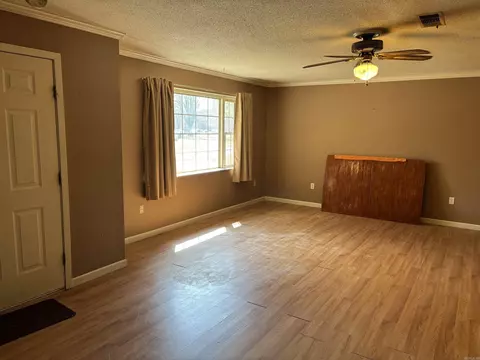 906 W Louisiana St, Beebe, AR 72012 photo 6