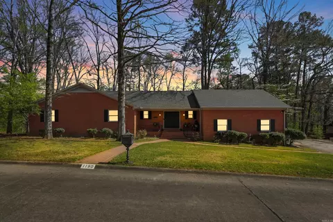 1190 Cambridge Cir, Benton, AR 72019