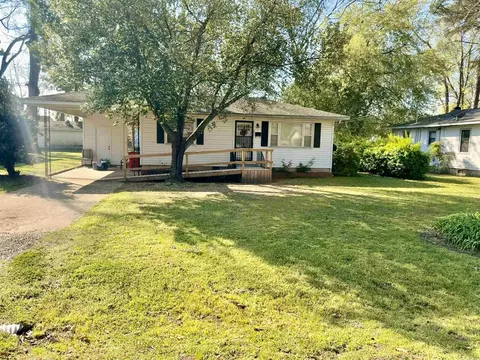211 Rock St, Dardanelle, AR 72834