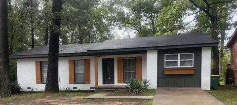 9701 Woodland Dr, Mabelvale, AR 72103