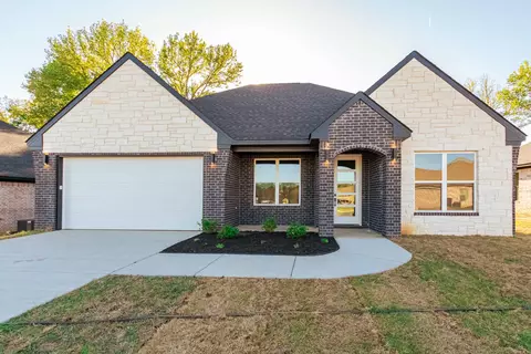 1437 Justice St, Jacksonville, AR 72076