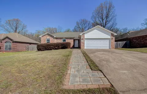 3604 Longstreet St, Jacksonville, AR 72076