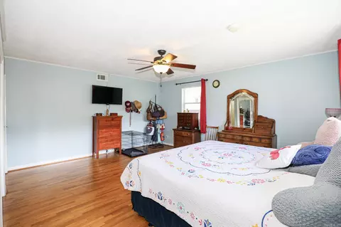 Bedroom - 1223 Jameson Ave, Benton, AR 72015 photo 3 of 9