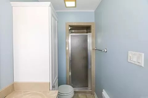 Bath - 1223 Jameson Ave, Benton, AR 72015 photo 4 of 6