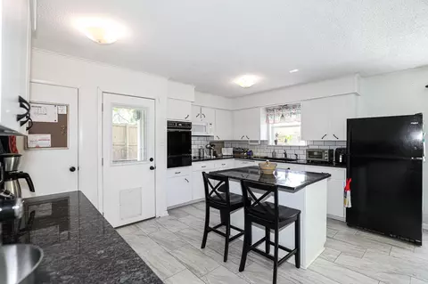 Kitchen - 1223 Jameson Ave, Benton, AR 72015 photo 2 of 5