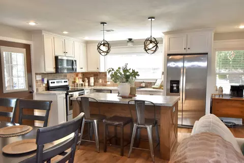 Kitchen - 264 Sergeant Ln, Malvern, AR 72104 photo 1 of 4
