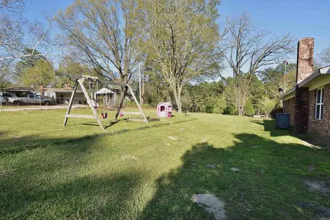 Exterior - 264 Sergeant Ln, Malvern, AR 72104 photo 6 of 11