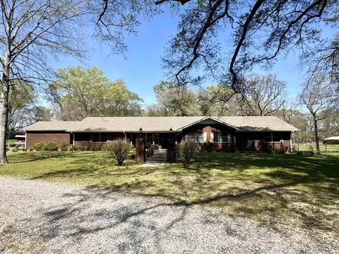 721 W George Pike Ln, Dewitt, AR 72042