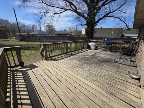 Exterior - 43 E Main St, Greenbrier, AR 72058 photo 3 of 7