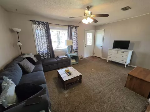 Living - 43 E Main St, Greenbrier, AR 72058 photo 1 of 2