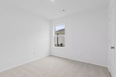 Bedroom - 1028 Raven Walk Dr, Benton, AR 72015 photo 3 of 6