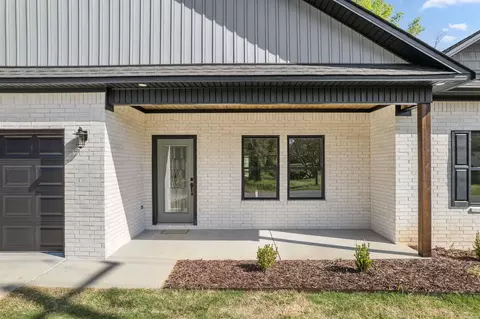 207 E Florida, Beebe, AR 72012 photo 5