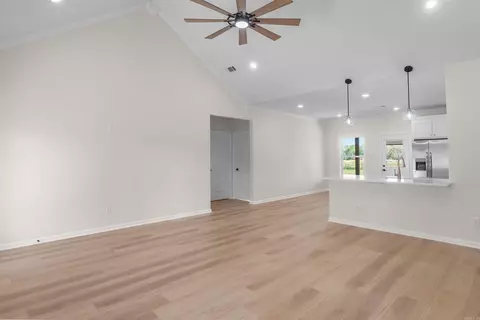 207 E Florida, Beebe, AR 72012 photo 8