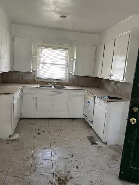 Kitchen - 200 Grace St, Tuckerman, AR 72473 photo 1 of 1