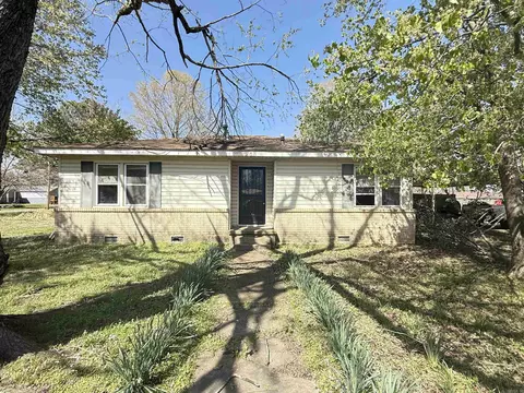 200 Grace St, Tuckerman, AR 72473