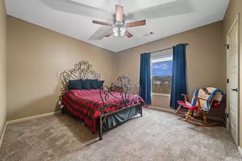 Bedroom - 2913 Gillis, Benton, AR 72015 photo 6 of 8