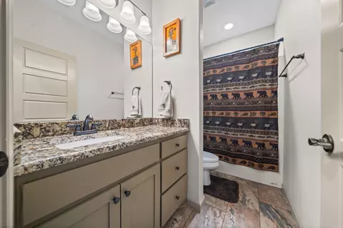 Bath - 2913 Gillis, Benton, AR 72015 photo 5 of 5