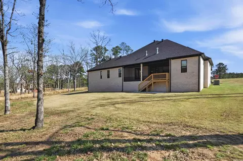 Exterior - 2940 Orchard View Dr, Conway, AR 72034 photo 8 of 10