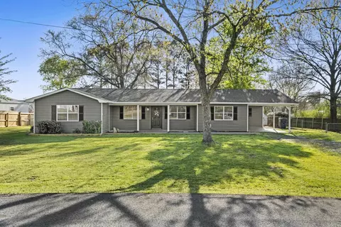 5 Kirby Dr, Greenbrier, AR 72058