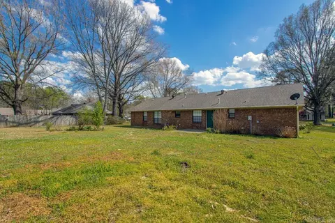 Exterior - 801 Kamak Dr, Beebe, AR 72012 photo 6 of 8