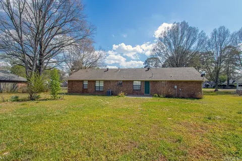Exterior - 801 Kamak Dr, Beebe, AR 72012 photo 7 of 8