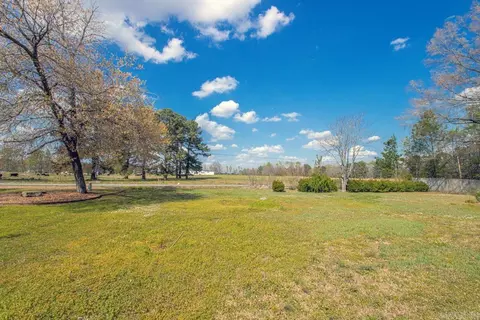 Exterior - 801 Kamak Dr, Beebe, AR 72012 photo 5 of 8
