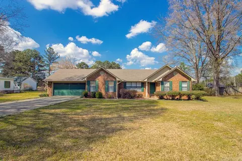 Exterior - 801 Kamak Dr, Beebe, AR 72012 photo 1 of 8