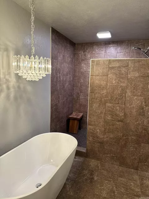 Bath - 121 Neva Ln, Pine Ridge, AR 71961 photo 2 of 5