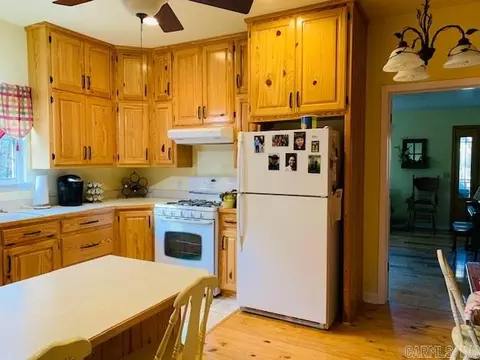 Kitchen - 121 Neva Ln, Pine Ridge, AR 71961 photo 1 of 2