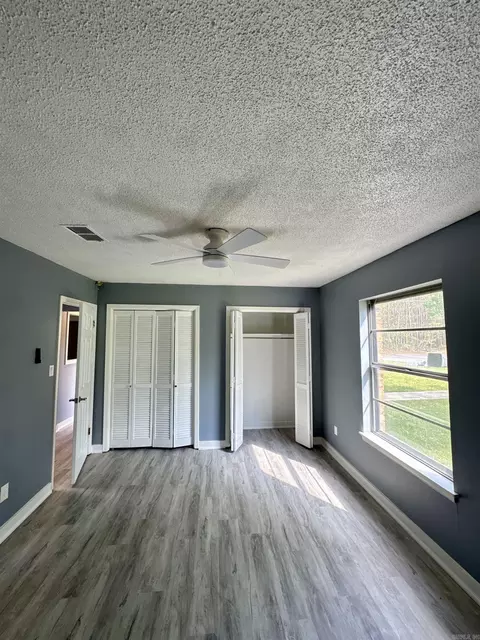 Bedroom - 5923 Davis Dr, Pine Bluff, AR 71603 photo 4 of 7