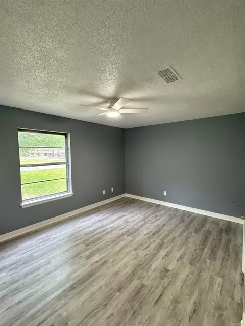 Bedroom - 5923 Davis Dr, Pine Bluff, AR 71603 photo 2 of 7