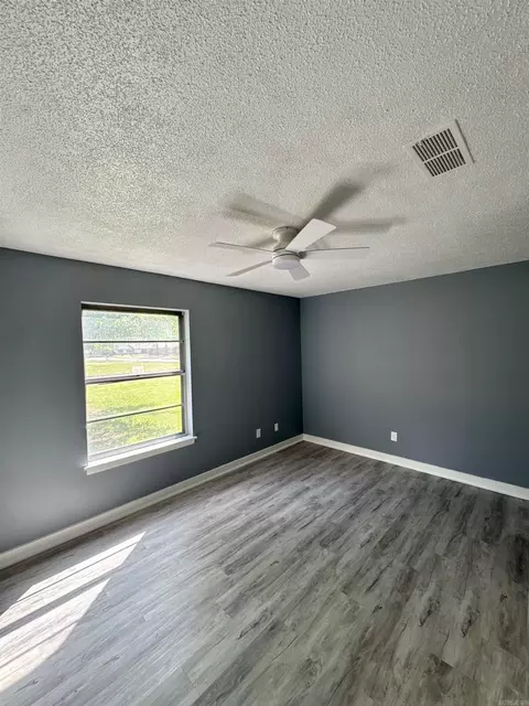 Bedroom - 5923 Davis Dr, Pine Bluff, AR 71603 photo 3 of 7