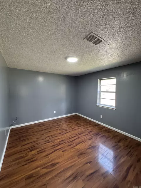 Bedroom - 5923 Davis Dr, Pine Bluff, AR 71603 photo 6 of 7