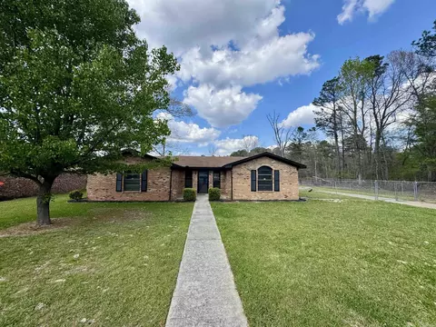 Exterior - 5923 Davis Dr, Pine Bluff, AR 71603 photo 3 of 7