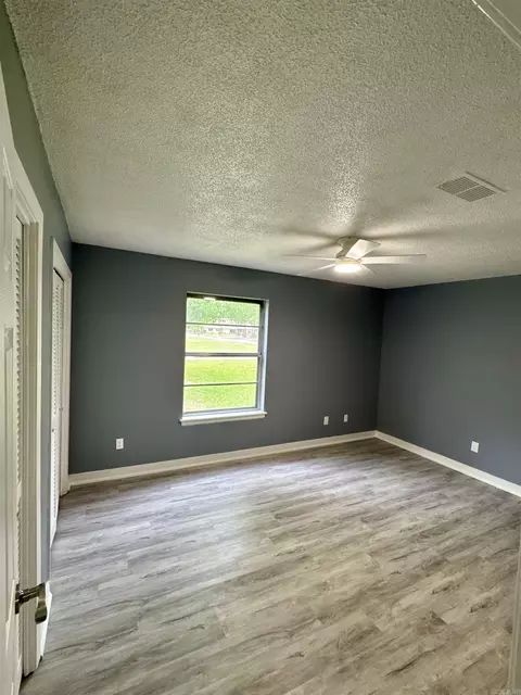Bedroom - 5923 Davis Dr, Pine Bluff, AR 71603 photo 1 of 7