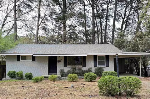 12 Woodcliff Cir, Little Rock, AR 72204