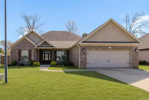 3236 Dapple Gray Rd, Benton, AR 72015