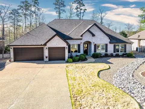 44 Elcano Dr, Hot Springs Village, AR 71909