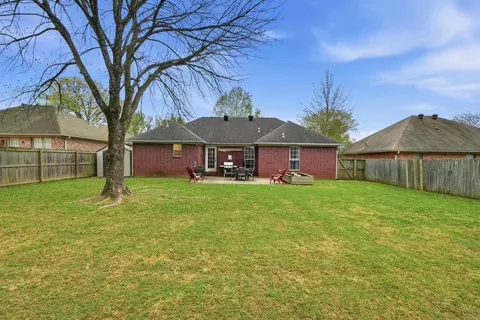 Exterior - 4430 Oregon Trl, Conway, AR 72034 photo 4 of 8