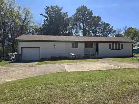 1800 White Dr, Batesville, AR 72501