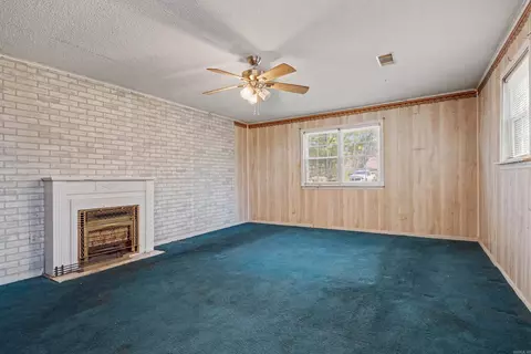 Living - 1623 Dixie, Benton, AR 72015 photo 6 of 6