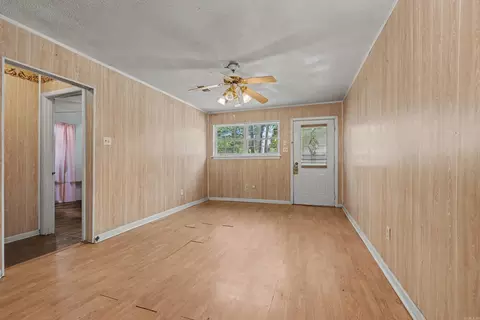 Living - 1623 Dixie, Benton, AR 72015 photo 5 of 6