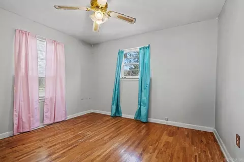 Bedroom - 1623 Dixie, Benton, AR 72015 photo 3 of 3