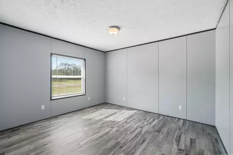 Bedroom - 11001 River Trail Dr, Scott, AR 72142 photo 3 of 4