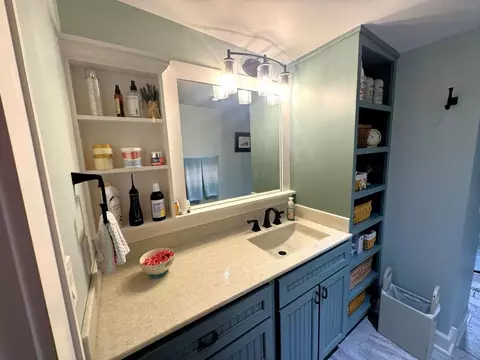Bath - 200 E Main St, Hardy, AR 72542 photo 1 of 5