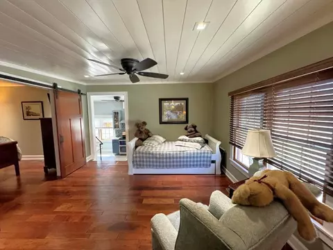 Bedroom - 200 E Main St, Hardy, AR 72542 photo 3 of 6