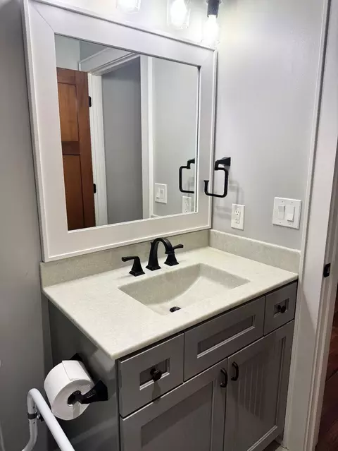 Bath - 200 E Main St, Hardy, AR 72542 photo 4 of 5