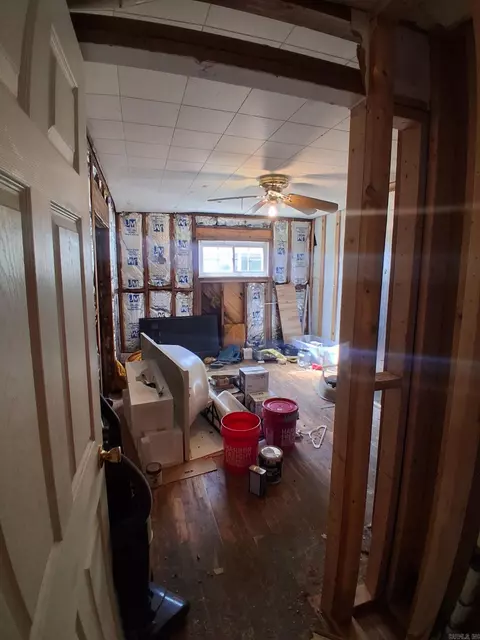 Bath - 1111 E River Ave, Searcy, AR 72143 photo 6 of 6