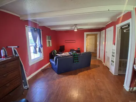 Living - 1111 E River Ave, Searcy, AR 72143 photo 1 of 2