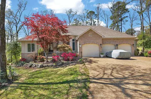 75 Loyola Dr, Hot Springs Village, AR 71909